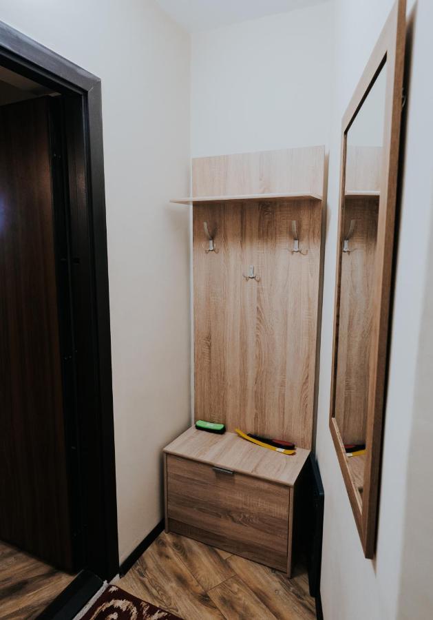 Carla'S Studio Central Palas, Airport Shuttle Iasi Luaran gambar